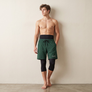 Shorts de sport modeste 2-en-1 ergonomiques pour hommes avec collants de compression, respirants et extensibles, pour l'entraînement et la gym - Product Image 1