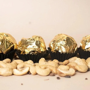 Meilleures ventes : Noix de cajou bio au chocolat au lait, cadeaux pour la fête des pères dans une boîte personnalisée avec logo - Product Image 1