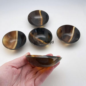 Elegante Tazón de Cuerno, Tazón Decorativo Hecho a Mano de Lujo para Servir en la Mesa de Comedor, Estilo Tradebyd - Product Image 4