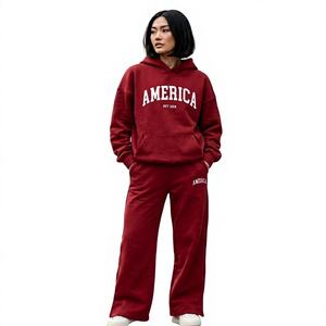 ชุดเซ็ตเสื้อฮู้ดดี้ลายกราฟิก ALASKA สีชมพูสดใส และกางเกงขายาวทรงหลวม สไตล์ลำลองสำหรับผู้หญิง - Product Image 2