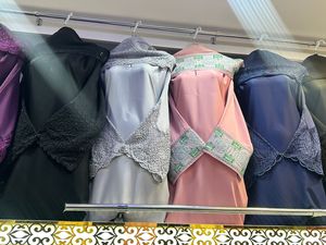 Abaya Modeste de Dubaï en Gros, Perlée et Pailletée, à Manches Longues, Traditionnelle Musulmane, Faite à la Main, pour Mariage, en Polyester Respirant, Col en V pour Femme - Product Image 3
