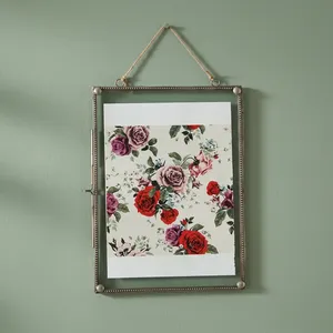 Cadre d'affichage mural vertical en métal de conception artisanale, rectangulaire, pour photos, avec bordure perlée, en acier et verre, modèle Pf1164 - Product Image 3