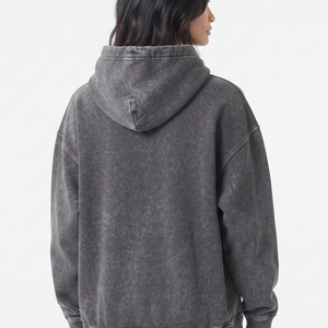 เสื้อฮู้ดดี้ทรงโอเวอร์ไซส์สีชาร์โคลเทรนดี้ ตกแต่งด้วยเทคนิค Acid Wash สำหรับผู้หญิง ขายส่ง คุณภาพสูง รับสกรีนโลโก้ - Product Image 3