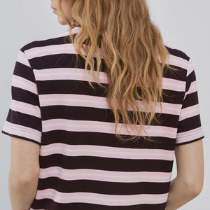 Servicio OEM de Diseño de Camisetas Casuales Elegantes para Mujer, Cuello Redondo, Diseño a Rayas, Corte Cómodo y Relajado para la Colección de Verano - Product Image 5