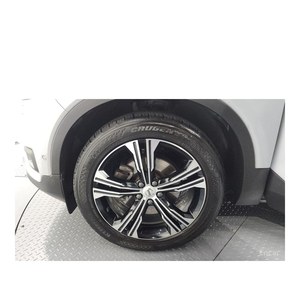 Volvo XC40 T4 Inscription 2019, 97,720 km, Caja de Cambios Automática, Asientos de Cuero, Volante a la Izquierda, Cámara Trasera - Product Image 5