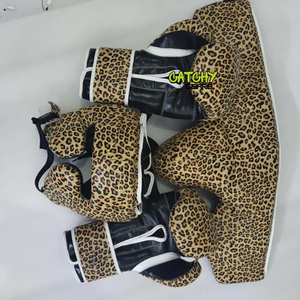 Conjunto de Boxeo de Alta Calidad en Cuero Vacuno Genuino Blanco con Protector Facial Completo Personalizado - Product Image 6