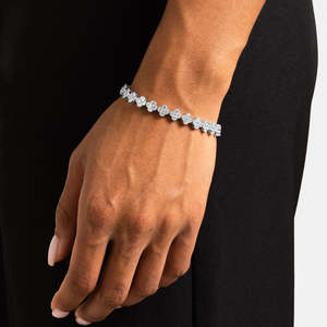 Bracelet Tennis en Argent Sterling 925 avec Trèfle en Moissanite Couleur D VVS, Bracelet de Luxe à Maillons Floraux pour Femme - Product Image 1