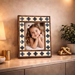 Elegante Marco de Fotos de Madera con Acabado Liso para Exhibición de Fotografías de Bodas y Bebés - Product Image 6