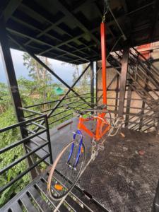 Oxo Planet Sky Cycle de Metal Resistente para Parques de Aventura, Ciclismo Aéreo al Aire Libre con Arnés de Seguridad y Longitud de 100-200m - Product Image 4