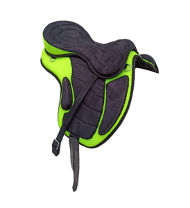 Selle d'équitation anglaise synthétique Freemax Treeless, vert néon noir, légère, flexible, confortable, pour l'entraînement, l'équitation et l'endurance - Product Image 5