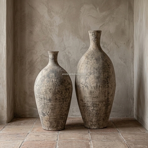 Vase de sol en terre cuite rustique noir Tararear M, pot en argile artisanal, récipient décoratif en grès, vente en gros - Product Image 6