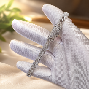 Pulsera de Cadena Cubana con Diamantes Redondos Brillantes, Joyería Hip Hop, Chapado en Oro Blanco de 14K, Moissanita VVS1 - Product Image 1