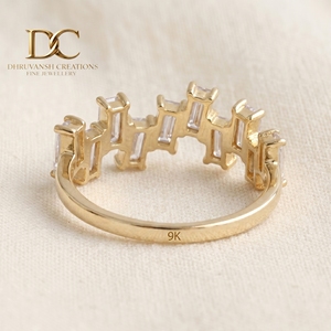 Anillo de Oro Amarillo Sólido de 14 Quilates con Diamantes Cultivados en Laboratorio con Corte Baguette para Mujer, Joyería Elegante Hecha a Mano para Ocasiones Especiales - Product Image 2