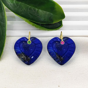 Pendentif Cœur en Labradorite Éclatante 20mm, Breloque Cœur en Labradorite Bleue Sculptée, Pendentif Plaqué Or pour Fournisseur de Bijoux - Product Image 2