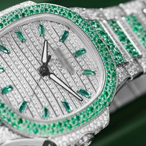Montre mécanique en acier inoxydable avec lunette sertie de diamants émeraude vert, cadran analogique, boîtier rond de 38 mm, verre saphir, fermoir pliant - Product Image 3