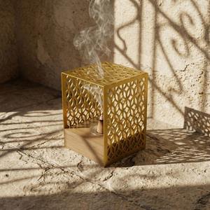 Quemador de incienso moderno de metal con diseño de corte láser y base de madera, soporte para Bakhoor con patrón geométrico para decoración del hogar en el Golfo, Ramadán y Eid. - Product Image 1