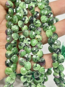 Cuentas facetadas de zoisita verde natural AAA en forma de corazón, aproximadamente 6-7 mm. Cuentas Sueltas de Piedras Preciosas de 8 Pulgadas para Joyería - Product Image 5