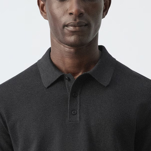 เสื้อแฟชั่นผู้ชายสีพื้น ดีไซน์เนอร์แบรนด์ดัง คอปกพับได้ ราคาประหยัด แขนสั้น รับผลิตแบบ OEM พร้อมบริการออกแบบ - Product Image 2