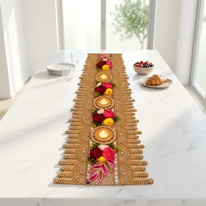 Chemin de table élégant en coton avec broderie florale et porte-bougies pour la décoration de mariage - Product Image 1