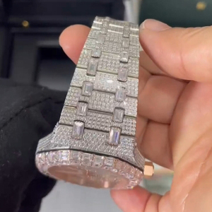 Montre mécanique automatique de luxe VVS Moissanite Diamond Iced Out avec cadran à aiguilles en acier inoxydable et verre saphir - Product Image 4