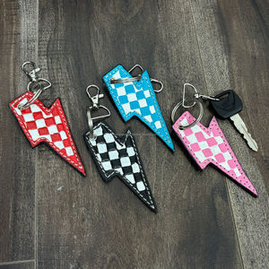 Porte-clés en cuir à carreaux personnalisé fait à la main en gros, porte-clés personnalisé pour accessoires cadeaux, porte-clés de luxe pour voiture de créateur - Product Image 4