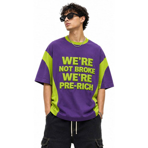 เสื้อยืดโอเวอร์ไซส์บล็อกสีสำหรับผู้ชายแบบกำหนดเอง เสื้อยืดสตรีทแวร์แขนสั้นสีม่วงและสีเขียวพร้อมลายพิมพ์พัฟ 3 มิติ - Product Image 3