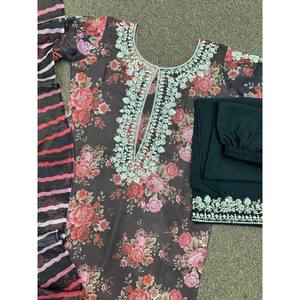 Ensemble de costume de fantaisie pour femmes avec impression numérique et broderie - Product Image 3