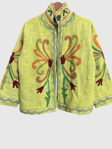 Veste en lin brodée à la main avec des motifs floraux, manches longues, col mandarin, style chic prairie, vêtement de printemps pour adultes - Product Image 1