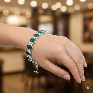 Bracelet chaîne en argent plaqué 925 avec émeraude, design classique à maillons, bijou unisexe, cadeau ethnique, pierre précieuse ovale verte pour femme, taille 7-8 - Product Image 2