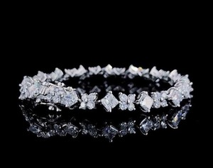 Pulsera de tenis con racimo de flores de moissanita y diamantes de corte princesa y redondo para mujer, de plata 925, pulsera fina para boda, regalo - Product Image 5