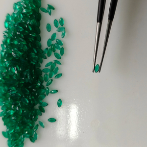 Onyx vert naturel 3x1,5 mm, taille marquise, pierres précieuses de qualité supérieure pour la fabrication de bijoux, Red Mountain Gems R1GOMQCT315 - Product Image 4