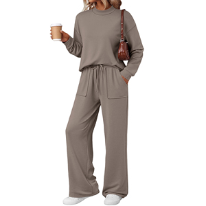 Vêtements de sport personnalisés pour femmes, ensemble 2 pièces, sweat-shirts à col rond à manches longues et pantalon de sport ample et ajustable, ensemble de yoga pour femmes - Product Image 1