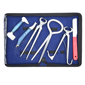 Kit Profesional de Herramientas para Herradores con Cortaúñas de 12 Pulgadas, Detector de Dolor, Cortaúñas para Potros, Pulidor, Alicate de Crimpado, Lazo y Cuchillo de Alineación - Product Image 1