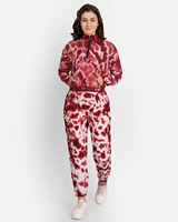 Ensemble de survêtement premium pour femmes, tenue de sport personnalisable avec logo, conçue pour le confort, la performance et un look élégant, mode personnalisée