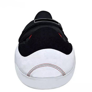 Gants d'entraînement et de sparring en cuir de haute qualité fabriqués au Pakistan, faible MOQ, meilleurs prix de gros pour la boxe et les arts martiaux - Product Image 6