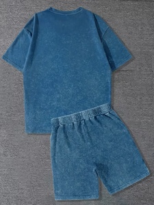 Conjunto Casual de Verano para Hombre: Camiseta con Estampado en el Cuello y Pantalones Cortos con Cordón, de Poliéster/Algodón, con Efecto Desgastado y Lavado Ácido - Product Image 2