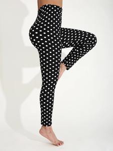 Leggings de Yoga Negros Casuales para Mujer, Estilo Europeo Americano, de Alta Elasticidad, Ajustados, con Diseño de Puntos Blancos, Pantalones Cortos - Product Image 4