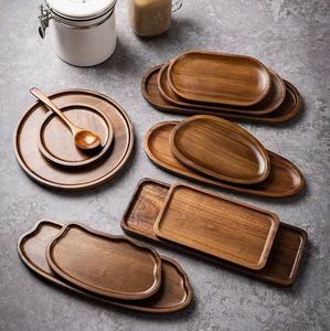 Assiette de service en bois de manguier - Vaisselle de mariage classique, écologique et faite à la main - Product Image 1