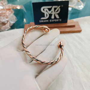 Bracelets en cuivre faits à la main deux tons conception torsadée manchette ouverte Kada Bracelet Bracelet brassard bijoux de guérison pour hommes et femmes - Product Image 2