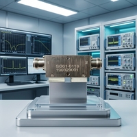 Isolateur RF Coaxial à Double Jonction Large Bande de Bonne Qualité 0.7-2.4GHz Faible Perte 0.6dB Haute Isolation pour Station de Base 5G