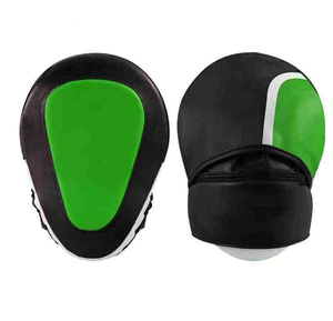 Pads de frappe en cuir personnalisés de bonne qualité pour la boxe, le Muay Thai et le kickboxing, fabriqués au Pakistan - Product Image 1