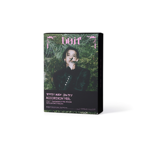อัลบั้มรูปภาพ Stray Kids-SKZ IT TAPE [DO IT] (รุ่นอะคอร์เดียน) ขนาด 8 นิ้ว พิมพ์ดิจิทัล เคลือบเงาแบบด้าน ปกกระดาษแข็งพกพาสะดวก บรรจุรูปภาพ 18 รูป - Product Image 3