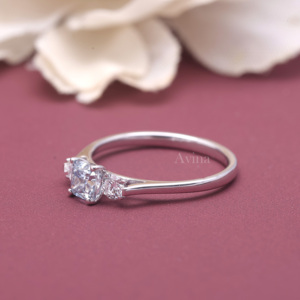 Bague de fiançailles à trois pierres en diamant de laboratoire taille coussin certifié IGI, or blanc/jaune et rose 18 carats, bague trilogie en diamant - Product Image 4