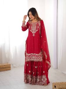 Ensemble de costume Sharara brodé en faux georgette de qualité supérieure pour femmes avec dupatta – Tenue ethnique de créateur pour les occasions spéciales - Product Image 2