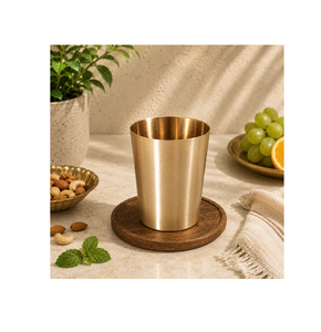 Verre en laiton plaqué or avec un design classique de haute qualité pour servir et boire du vin/jus/lait à prix avantageux - Product Image 1