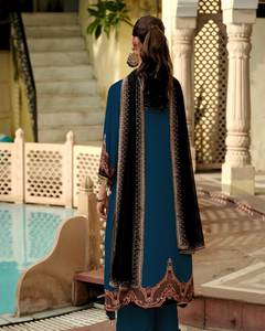 Colección de Lujo Brillante Especial para Eid, Traje Pakistaní Reversible para Fiestas, Tela Simmer para Todas las Temporadas - Product Image 3