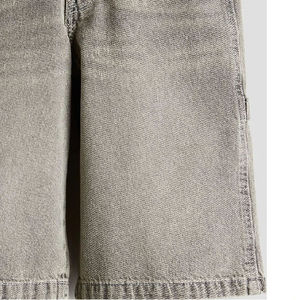 Shorts en jean décontractés pour hommes, coupe ample, délavage clair, style vintage, écologiques, durables, design personnalisé OEM, tendance, pour l'été - Product Image 3