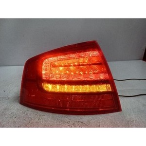 ไฟท้ายด้านซ้ายนอก รุ่น A8 D3 ปี 2007-2010 แบบ LED มือสอง ของแท้ รหัส 4E0945095H - Product Image 1