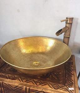 Lavabo de Latón de Primera Calidad con Acabado Martillado, Lavabo de Lujo para Baño, Decoración de Interiores para Hoteles y Hogares - Product Image 1