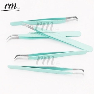 Pinzas para Extensión de Pestañas RMI Wholesale de la Mejor Calidad, Antiestáticas, Duraderas, con Punta Dentada, Rectas, con Recubrimiento en Polvo, Curvadas - Product Image 3